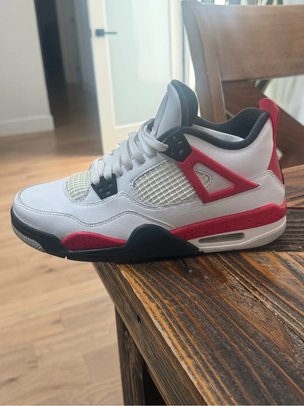 Jordan Men’s White and Red Retro Basketball Sneakers